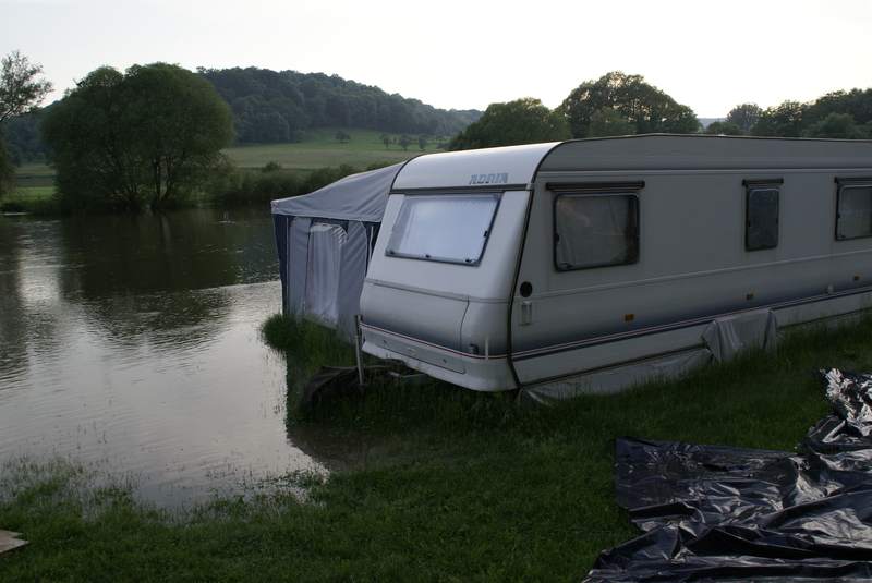 Hochwasser 2008 beim Campingplatz Bild Nr.025